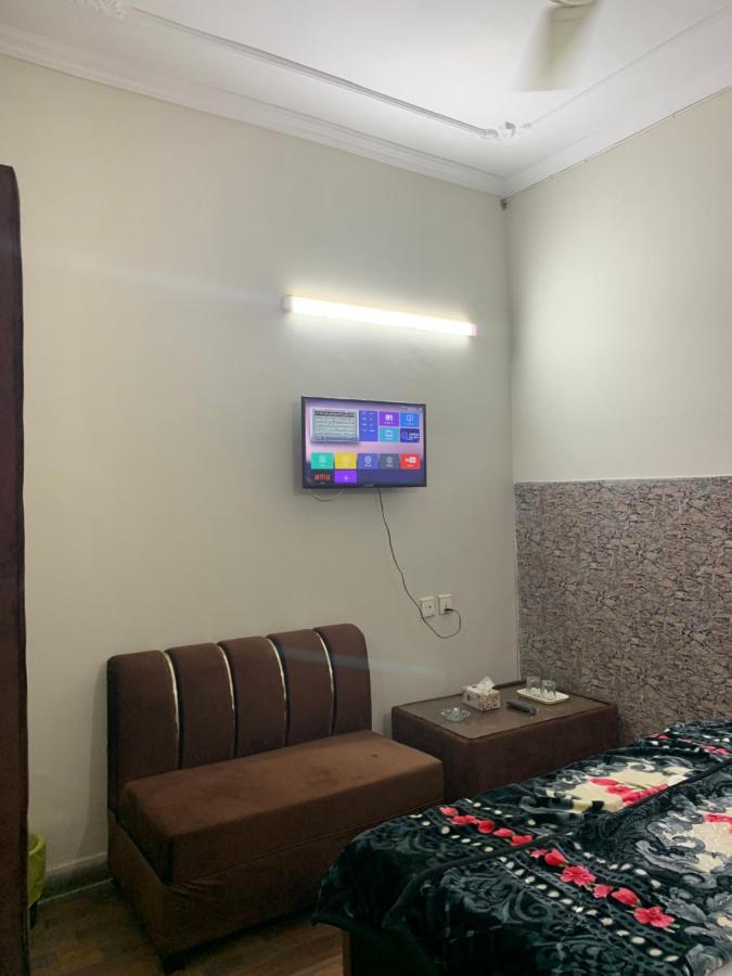 Eden Plus Executive Hotel Lahore Ngoại thất bức ảnh